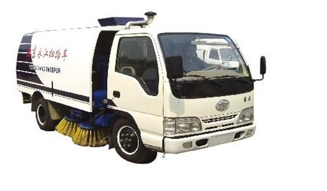 BXH5044TSL型解放两吨扫路车